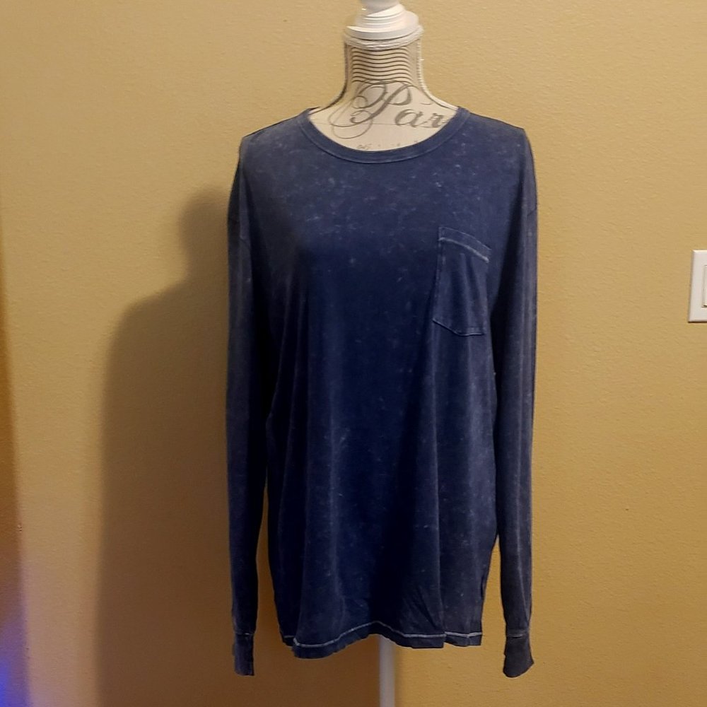 NWT Old Navy Long Sleeve Unisex T-Shirt